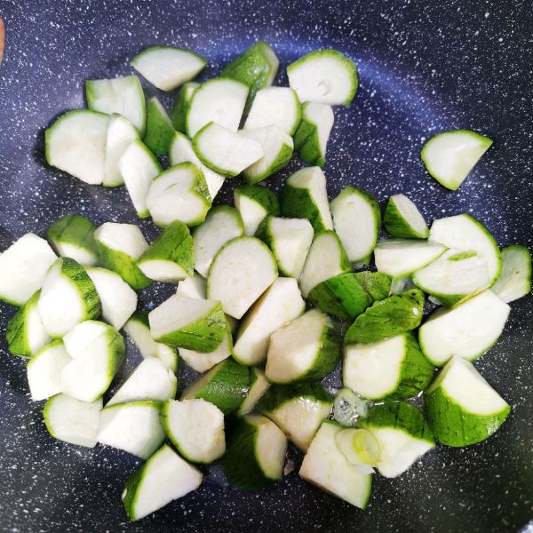 木耳鸡蛋炒丝瓜