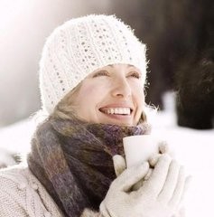 冬季女生手脚冰冷是什么原因？怎么改善？