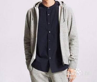 男生卫衣如何搭配