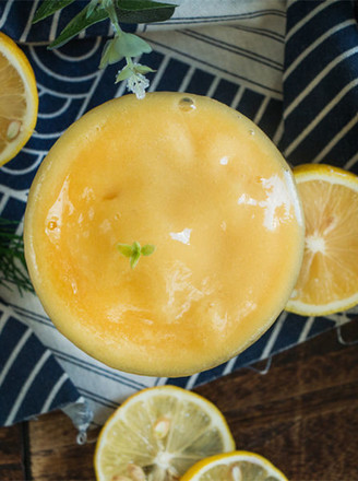 要马上吃掉的黄桃沙冰