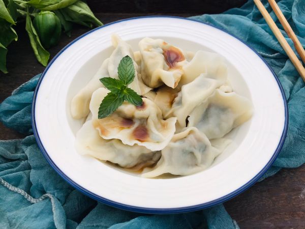 韭菜莲藕牛肉饺子