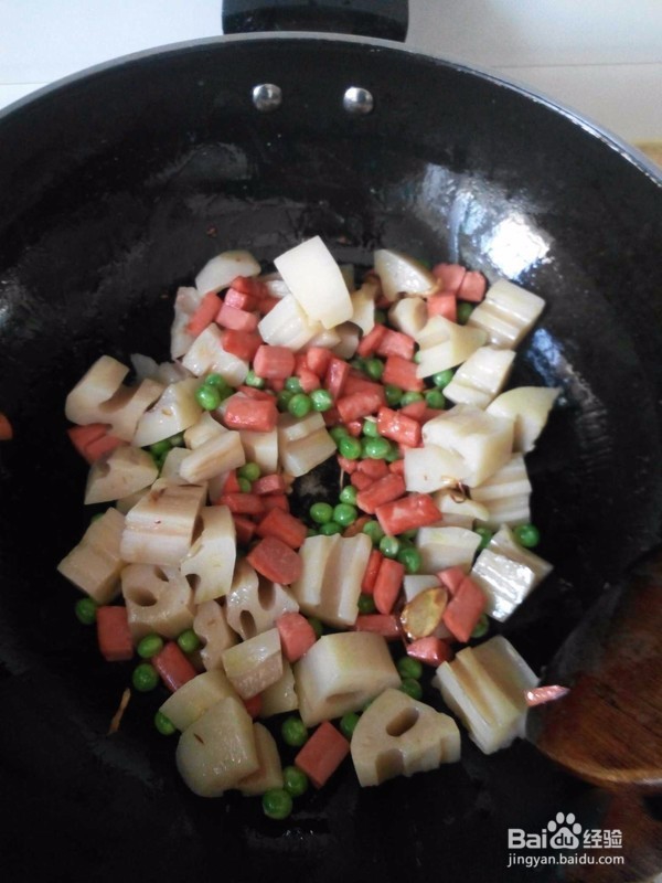 莲藕怎么炒又脆又好吃