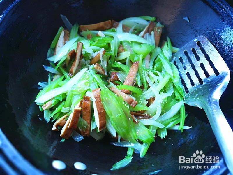怎么做黑豆腐干炒芹菜