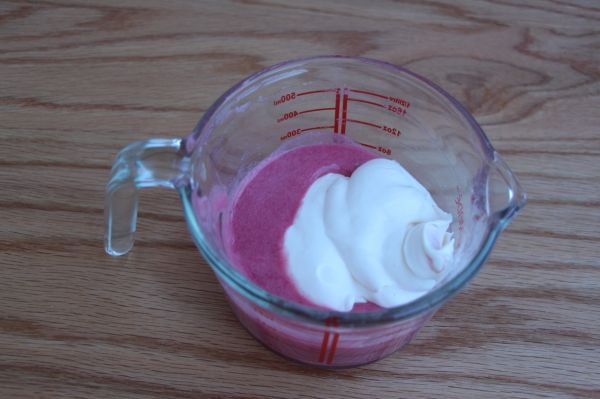 覆盆子荔枝蛋糕