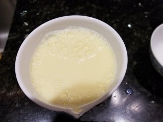 牛奶炖蛋怎么做？