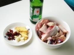 美味可口的“啤酒鸭”