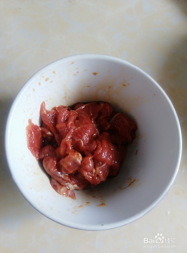 油菜腐竹炒肉的步骤