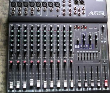 YAMAHA雅马哈MX12/4调音台如何使用