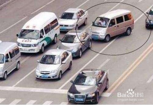 开车过斑马线如何礼让行人？