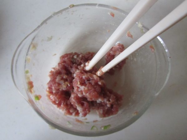 咸蛋黄豆腐酿丸子