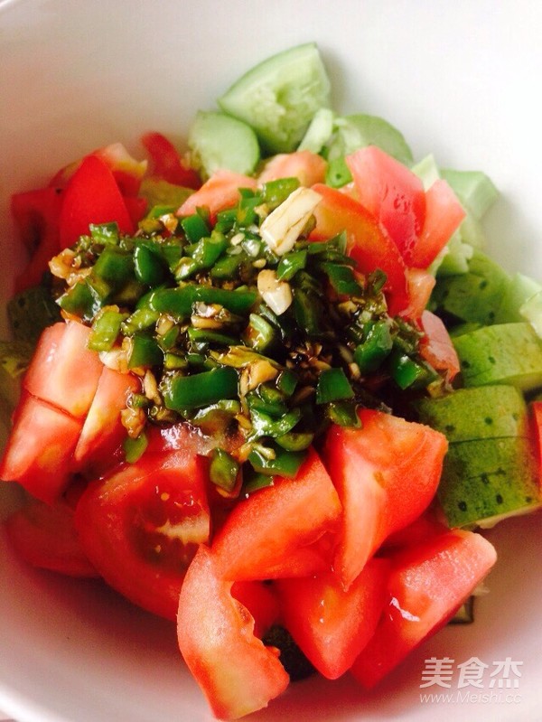 西红柿拌黄瓜