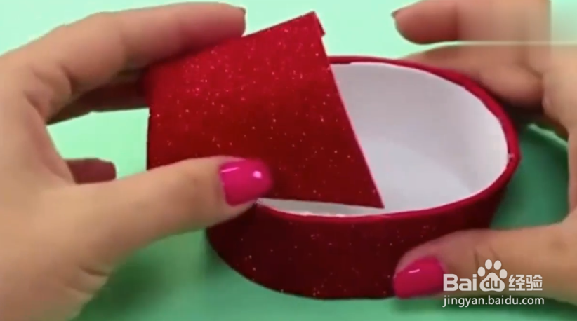 如何给芭比娃娃做家具