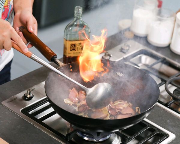 米饭实力派杀手青笋炒腊肉