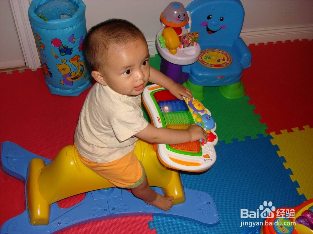 怎样和宝宝一起快乐长大!：[5]选玩具