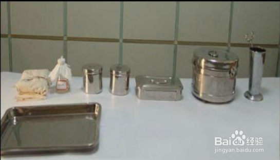 铺无菌盘操作步骤