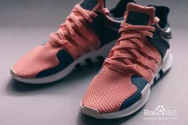 鞋子里面湿怎么办