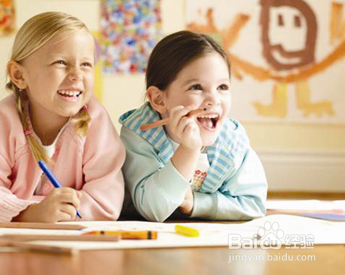 睡前给孩子读故事的重要性？