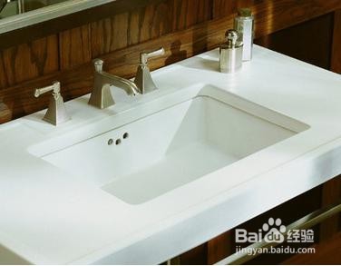 老式洗面盆如何拆卸