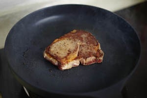 煎澳洲肉眼佐日式酱汁的做法