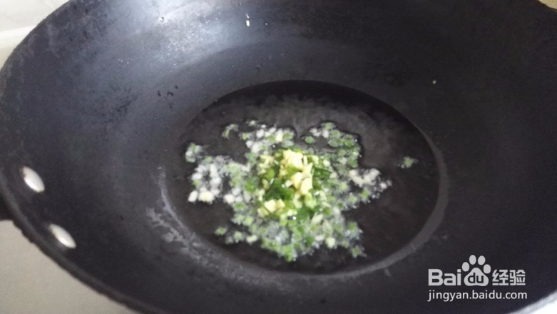 如何做出好吃的酸菜百叶鸡丝