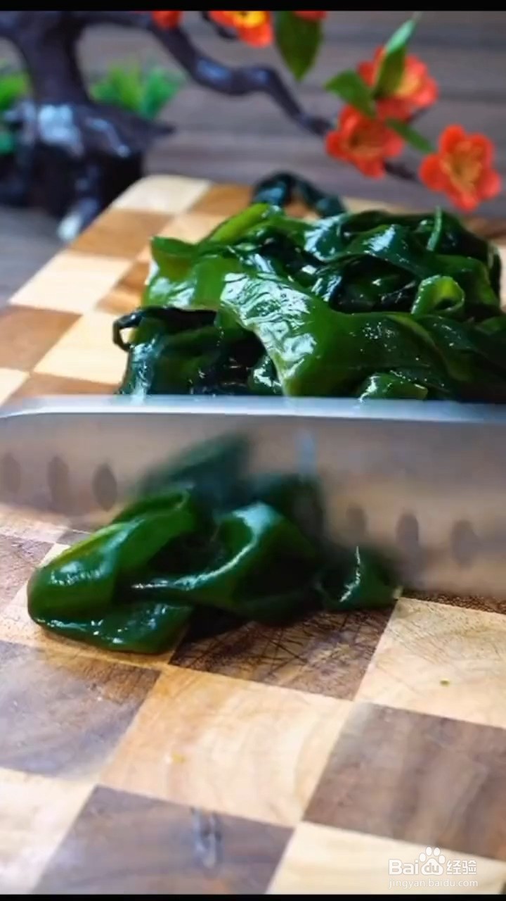 教你做味美的裙带菜煎蛋汤