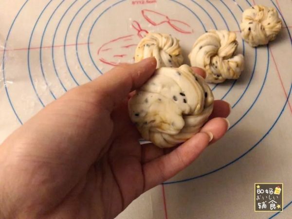 花生酱绣球花卷