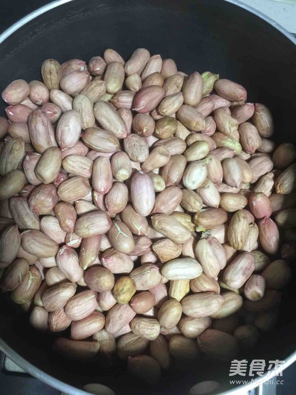 啤酒伴侣酱花生米