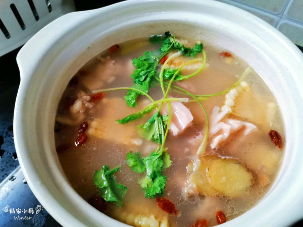 莲藕玉米排骨汤