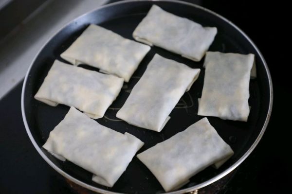 饺子皮版韭菜盒子
