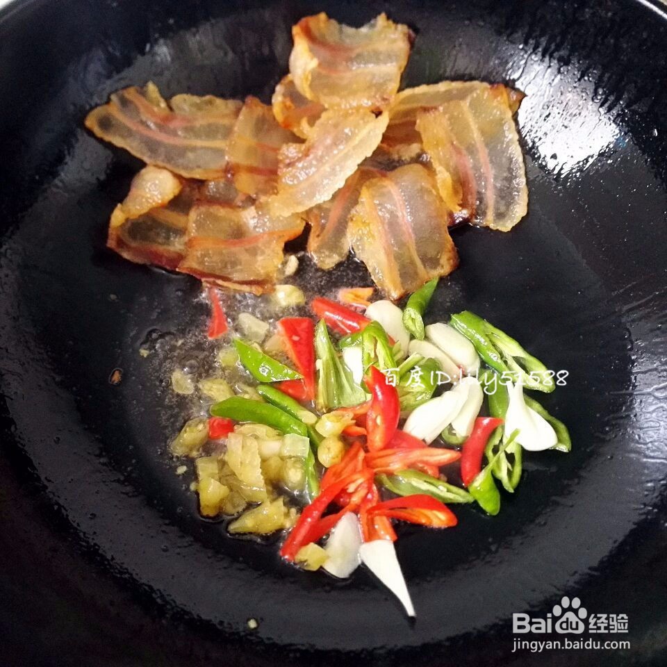 腊肉炒有机花菜的做法