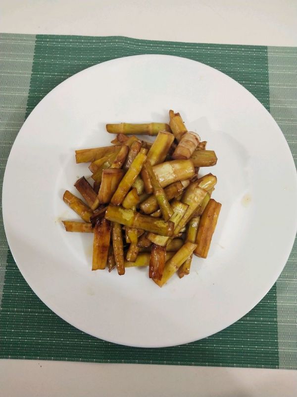 英姿飒爽油焖笋