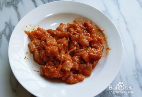 快手下饭菜之豌豆炒鸡丁是如何做的家常教程