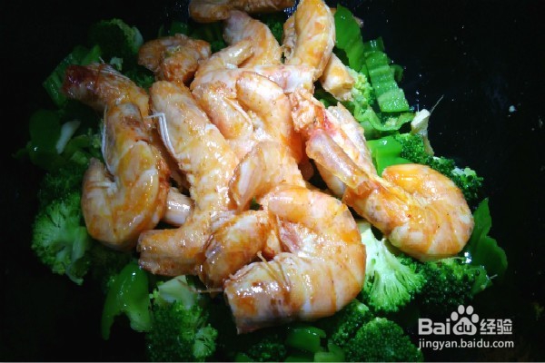 怎样才能做出好吃的家常黄油大虾烧西兰花