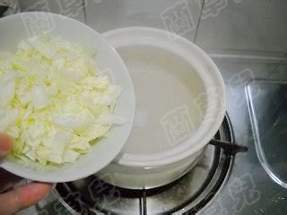 卷心菜木耳粥