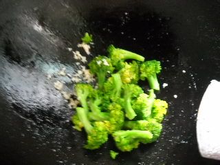 洋葱鸡丝西兰花