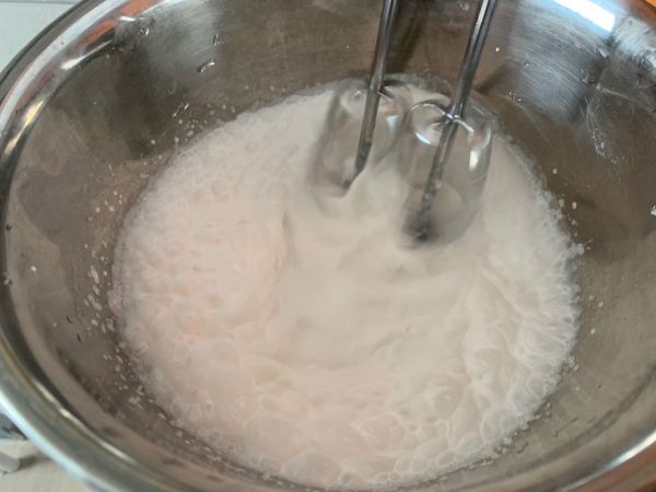 可可爱爱蓝蓝千层草莓蛋糕