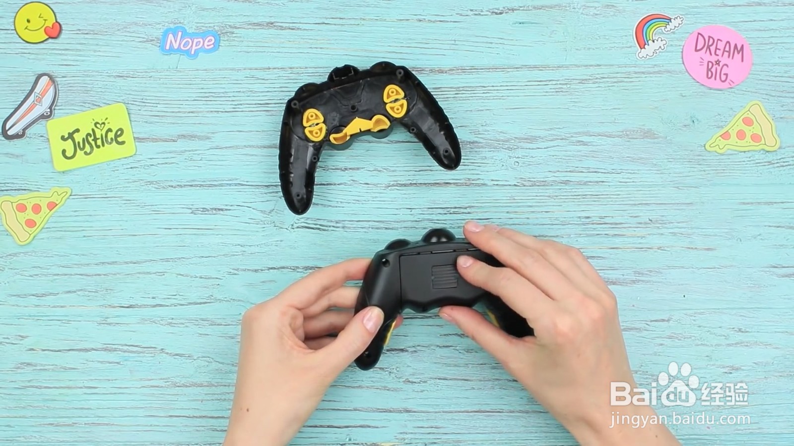 如何diy装图钉的游戏机手柄？