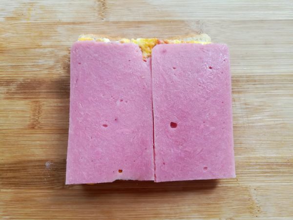 番茄鸡蛋三明治