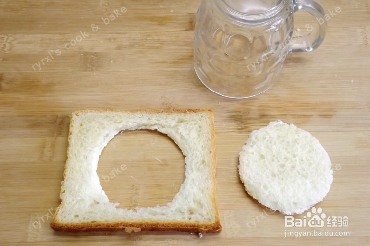 如何制作美味煎蛋火腿三明治？