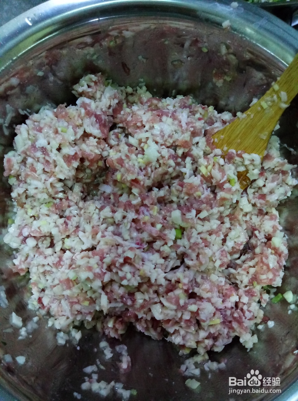 第一次做大肉莲菜饺子