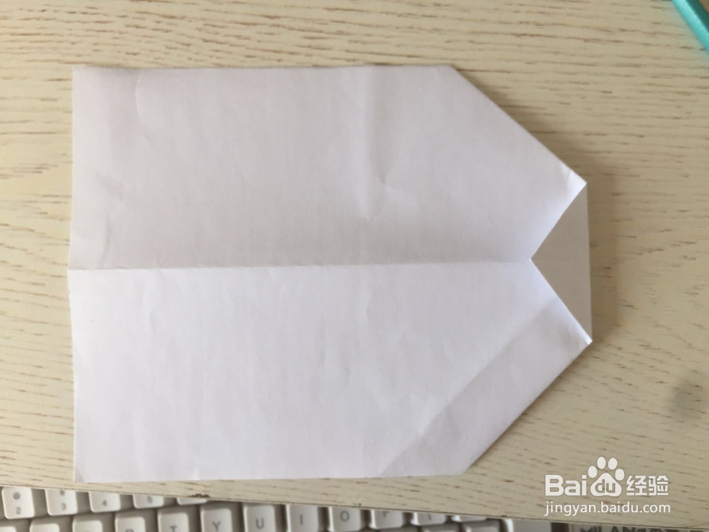 纸飞机的简单折法