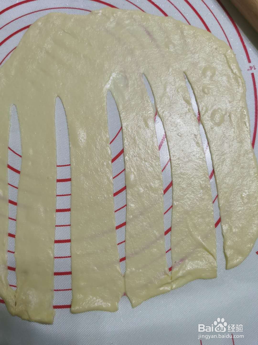 外面酥里面软的发面烧饼如何做？