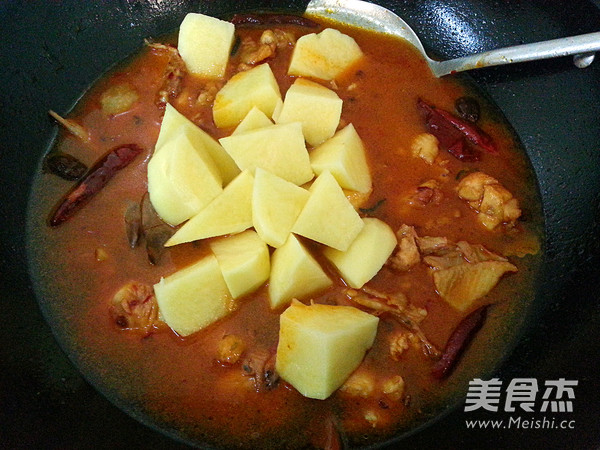 新疆大盘鸡的做法