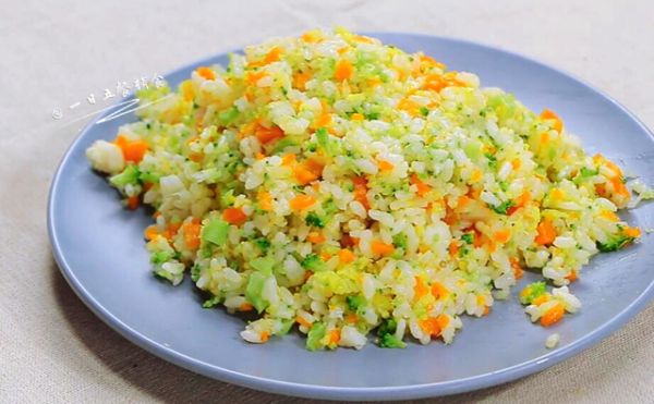 杂蔬鳕鱼猫饭团