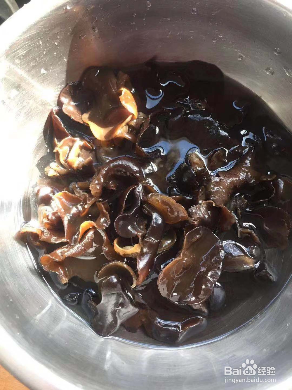 极味家常菜：凉拌木耳