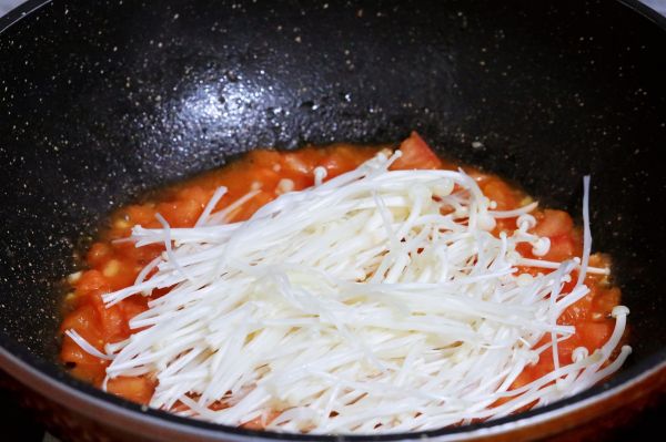 番茄金针菇烩饭