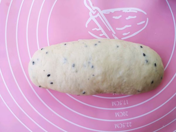 黑芝麻奶香面包