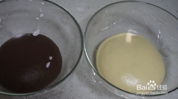 蜂蜜可可粉双色面包