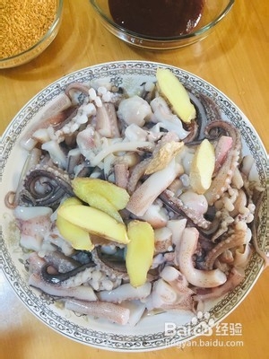 怎么做好吃的孜然炒鱿鱼须?