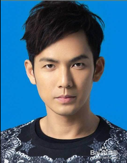 如何用PS为人物换衣服